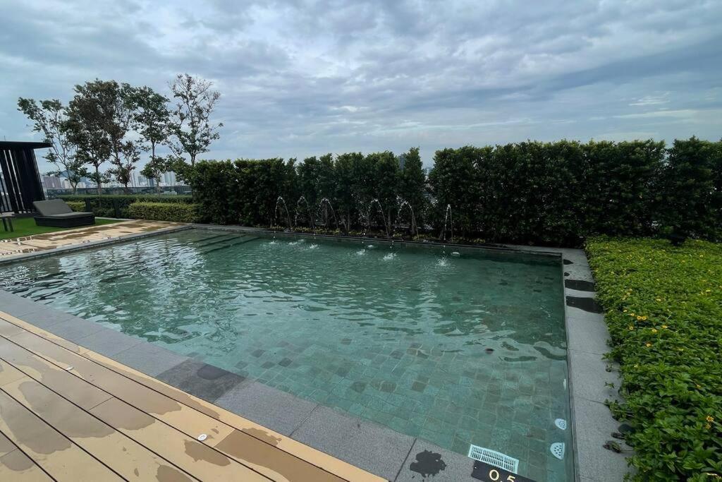 Beacon Executive #georgetown #infinitypool #15