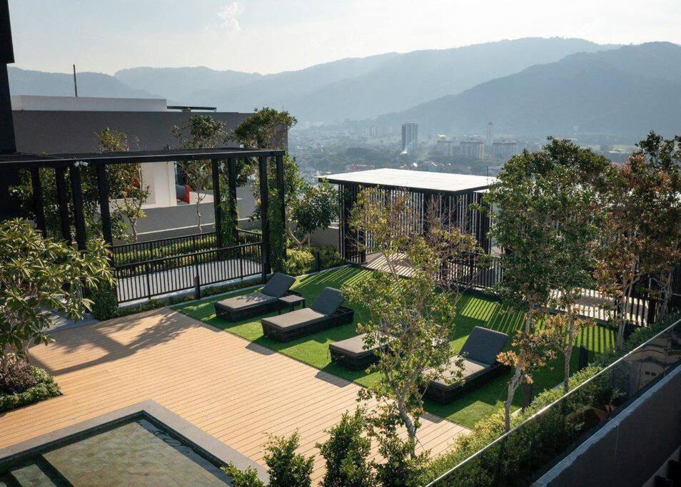 Beacon Executive #georgetown #infinitypool #15 Apartment George Town