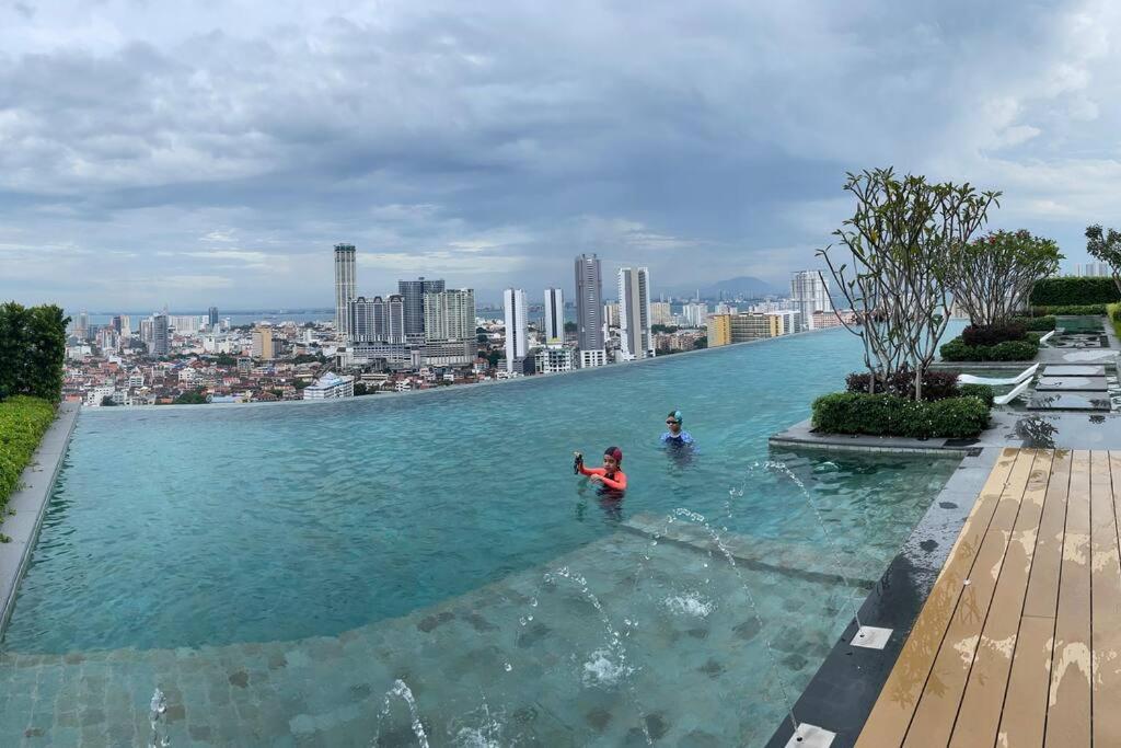 Apartment Beacon Executive #georgetown #infinitypool #15 George Town